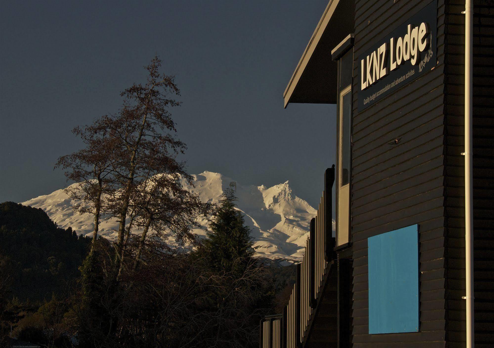 Lknz Lodge & Cafe Ohakune Exterior photo